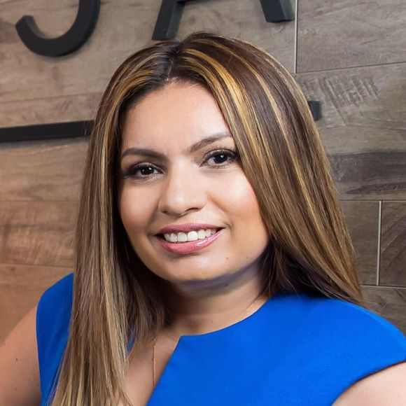 Meet your Posher, Flor - Picture 1 of 1